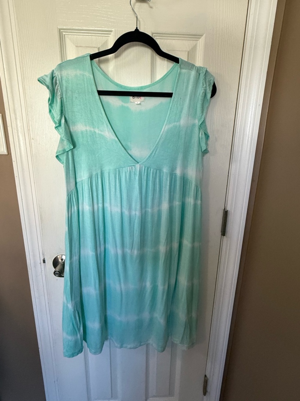 BiBi Mint Tie-Dye V-Neck Flutter Sleeve Tunic